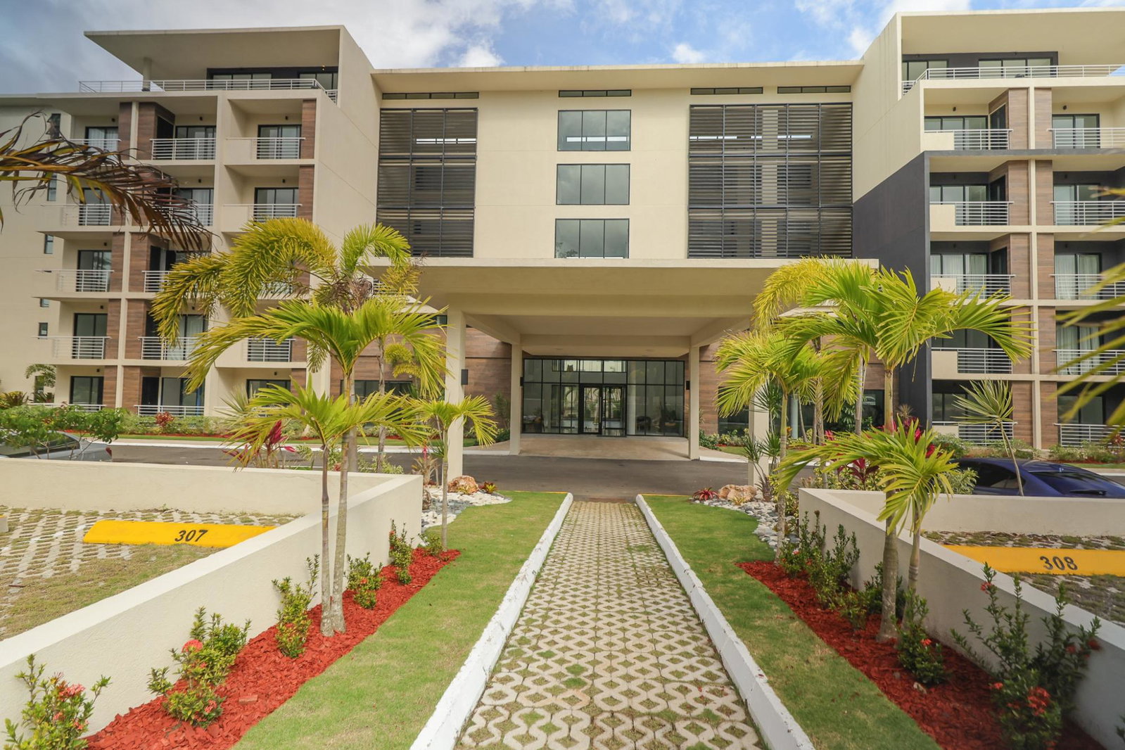 First image of 501-avista Bloomfield, Mandeville in Mandeville, Manchester, Jamaica - property is For Rent