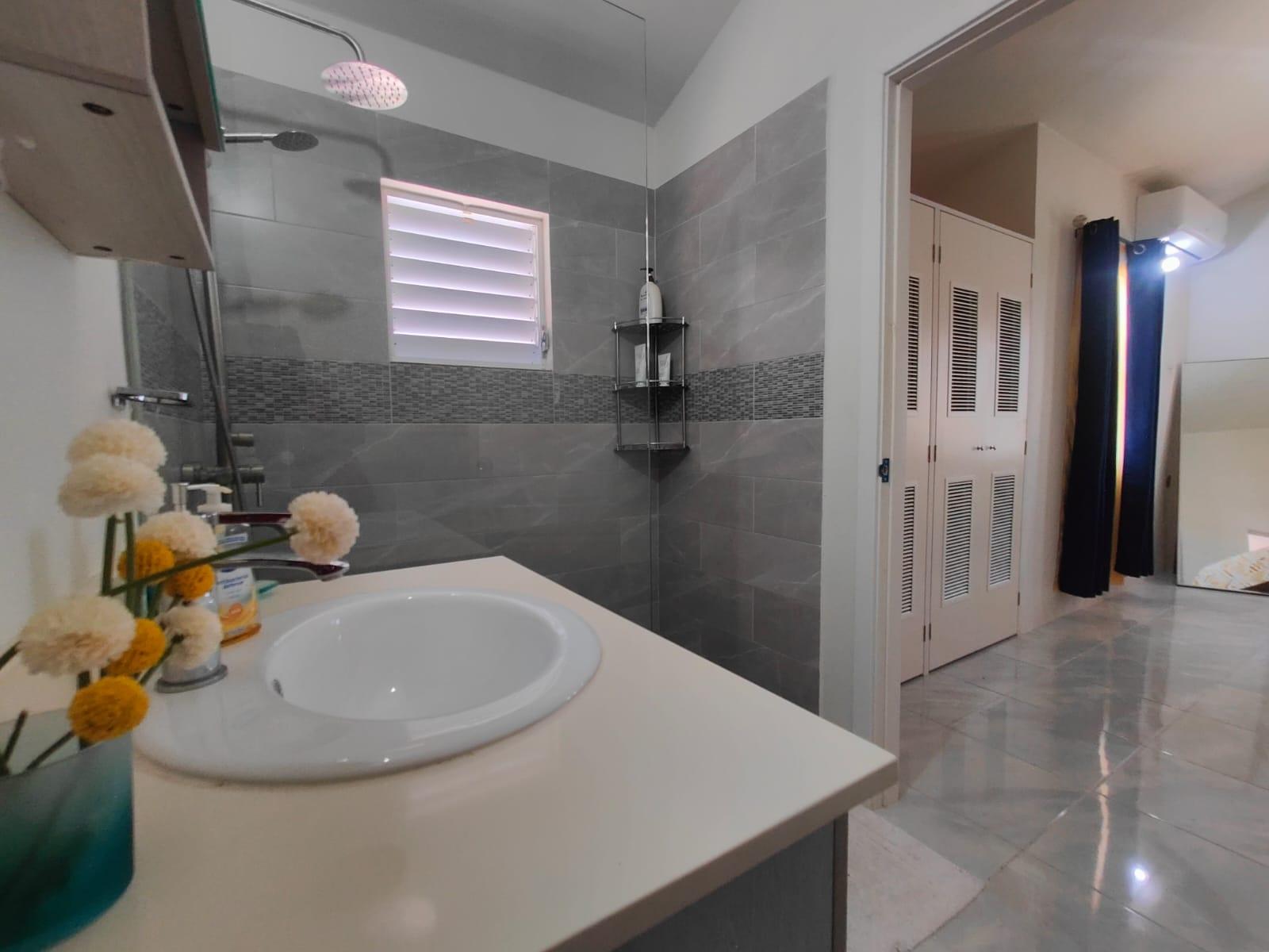 Seventeenth image of 627 Camelot Boulevard in Discovery Bay, St. Ann, Jamaica - property is For Rent