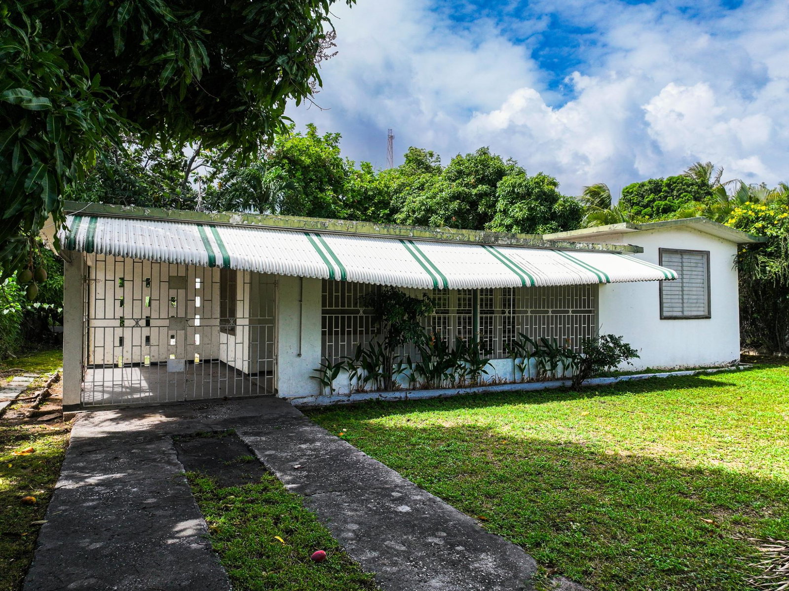 Third image of 20 Halart Drive in Kingston 6, St. Andrew, Jamaica - property is For Sale