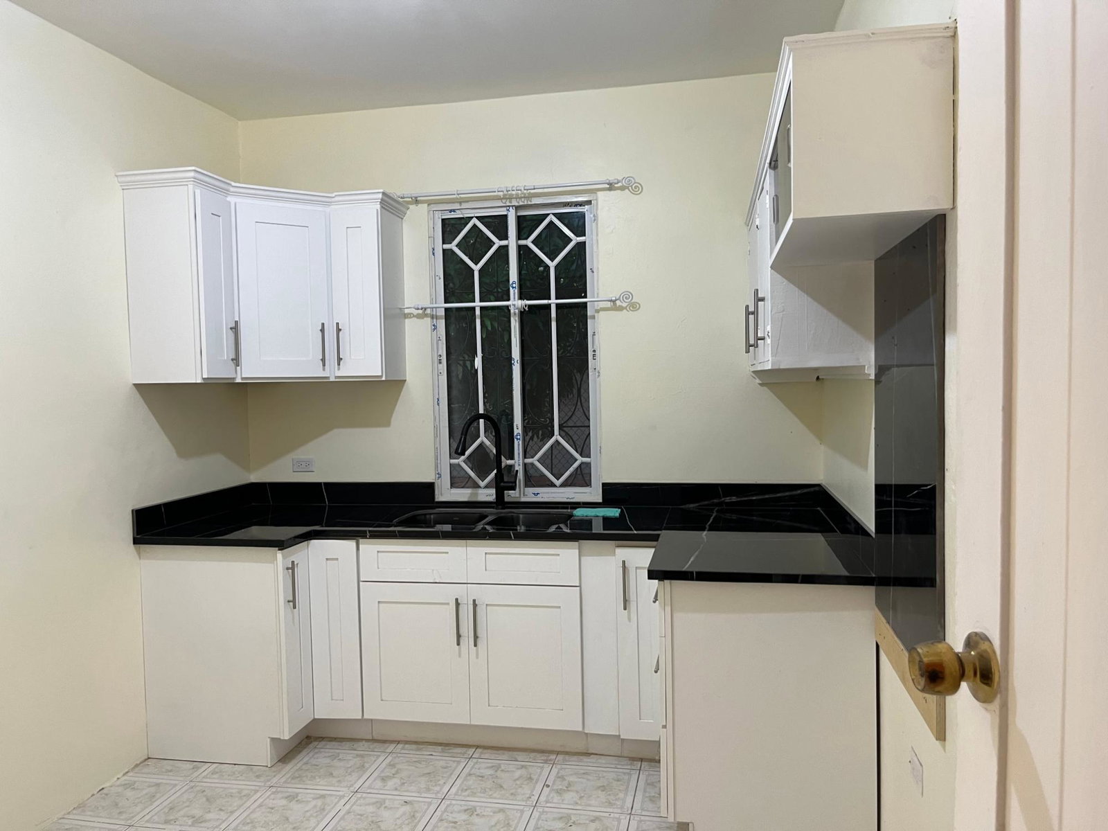 Fifth image of 2 Woodlawn Avenue Kingston in Kingston 19, St. Andrew, Jamaica - property is For Rent