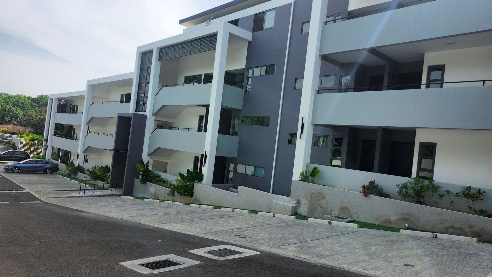 Second image of B25- 2 1/2 Graham Heights in Kingston 6, St. Andrew, Jamaica - property is For Rent