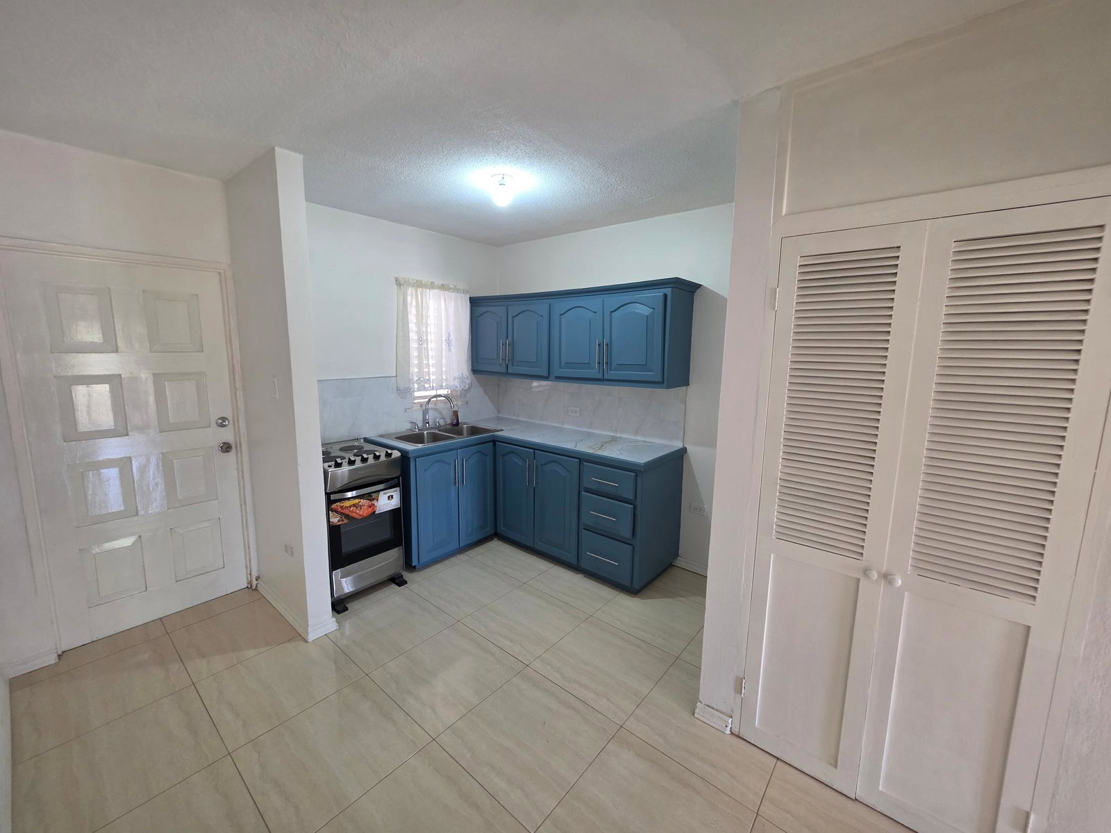 Fourth image of 13 Merrivale Close in Kingston 10, St. Andrew, Jamaica - property is For Rent