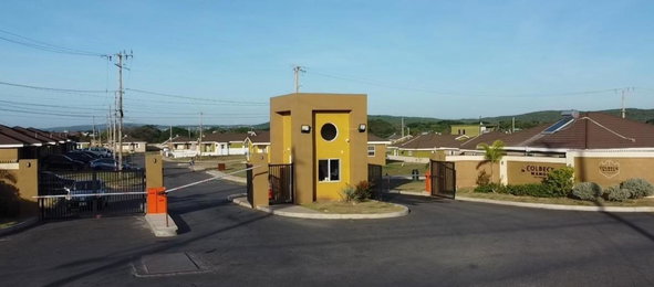 Eleventh image of 338- Colbeck Manor in Colbeck, St. Catherine, Jamaica - property is For Rent