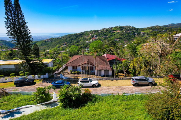 Sixteenth image of 11 Fort George Crescent in Kingston 9, St. Andrew, Jamaica - property is For Sale