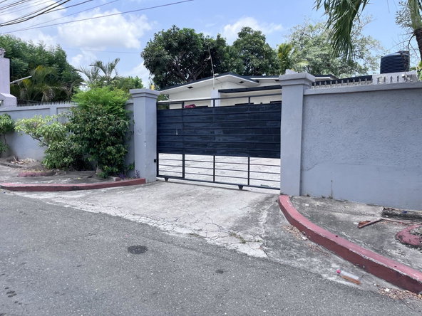 First image of 4-11 Bedford Park Avenue in Kingston 10, St. Andrew, Jamaica - property is For Rent