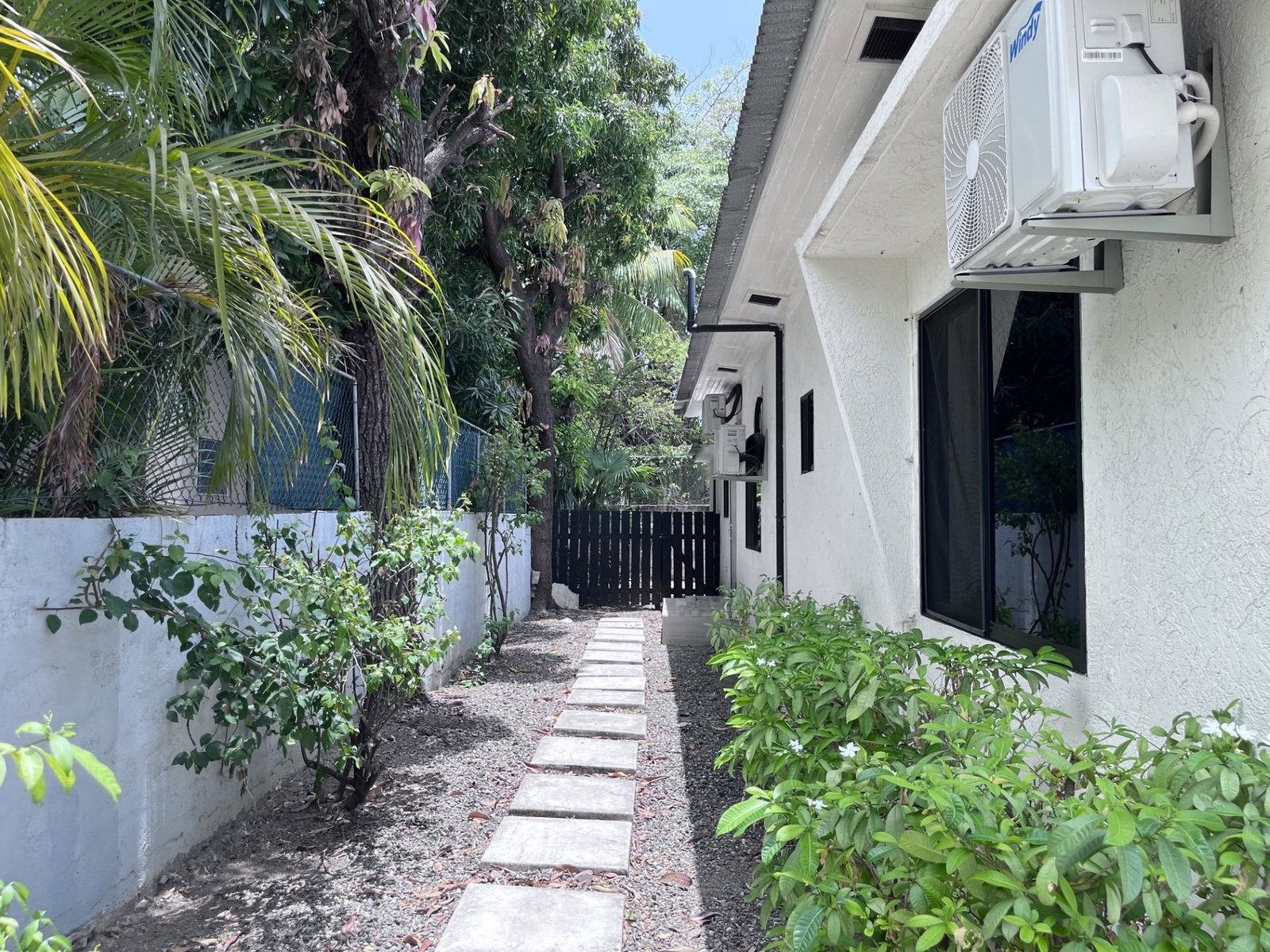 Fourth image of 4-11 Bedford Park Avenue in Kingston 10, St. Andrew, Jamaica - property is For Rent