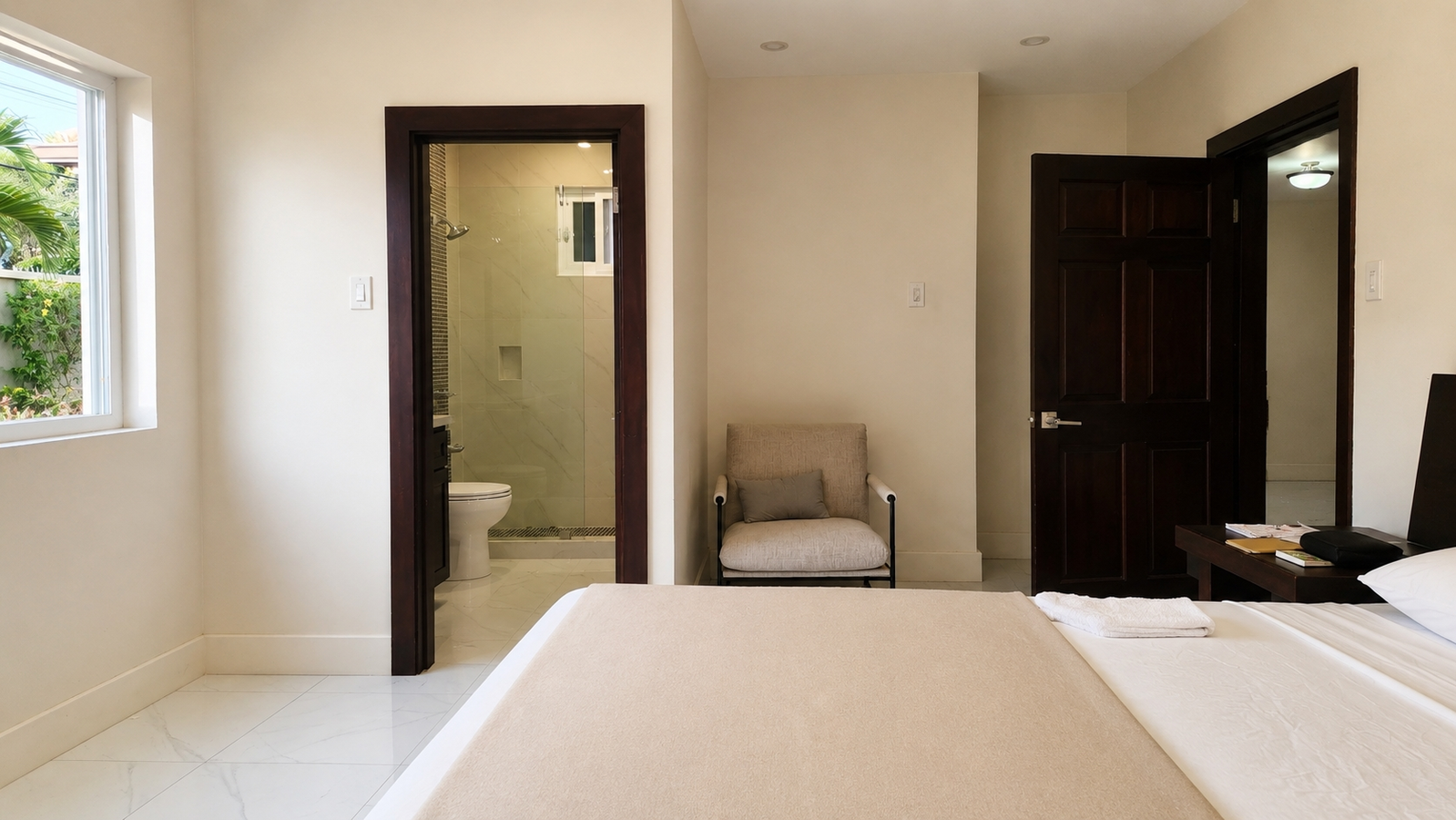 Eleventh image of 2-2 Merrivale Close, Kingston in Kingston 8, St. Andrew, Jamaica - property is For Rent