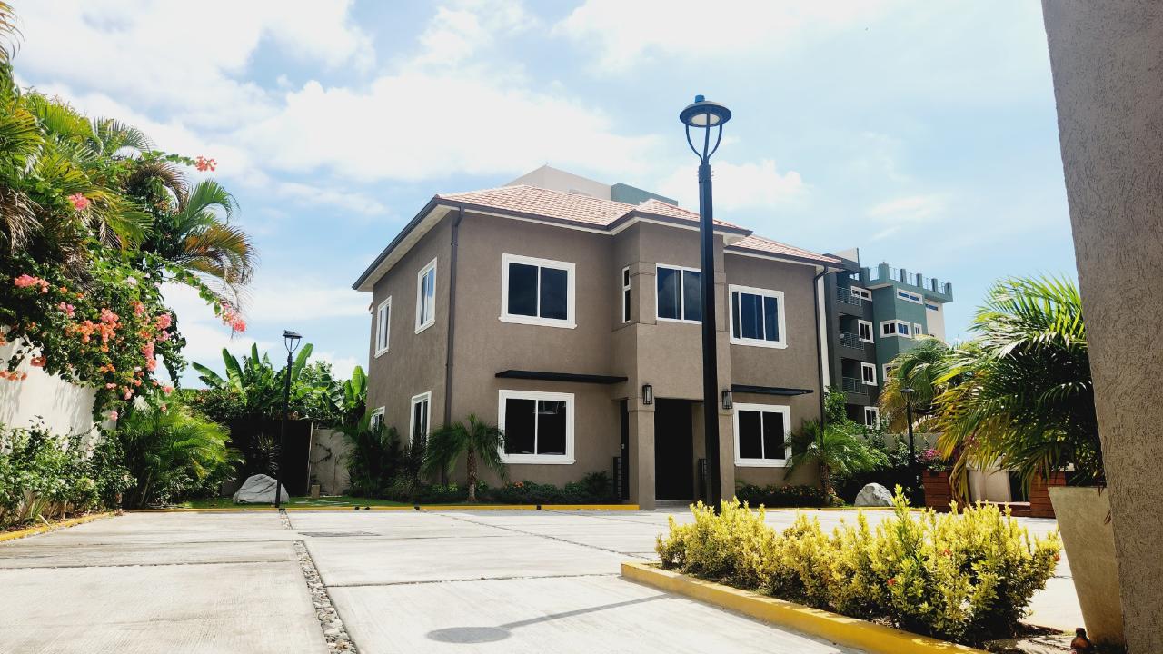 Twentieth image of 2-2 Merrivale Close, Kingston in Kingston 8, St. Andrew, Jamaica - property is For Rent