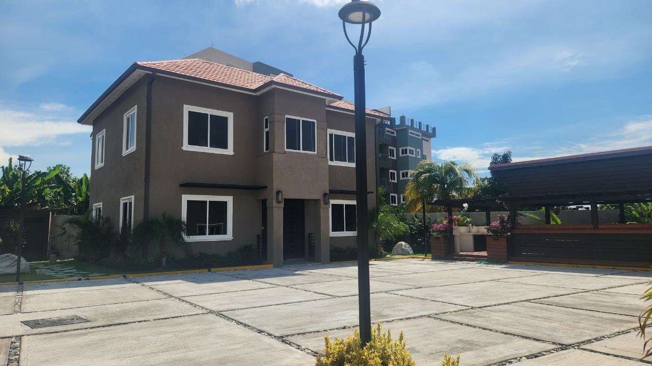 Twenty-Seventh image of 2-2 Merrivale Close, Kingston in Kingston 8, St. Andrew, Jamaica - property is For Rent