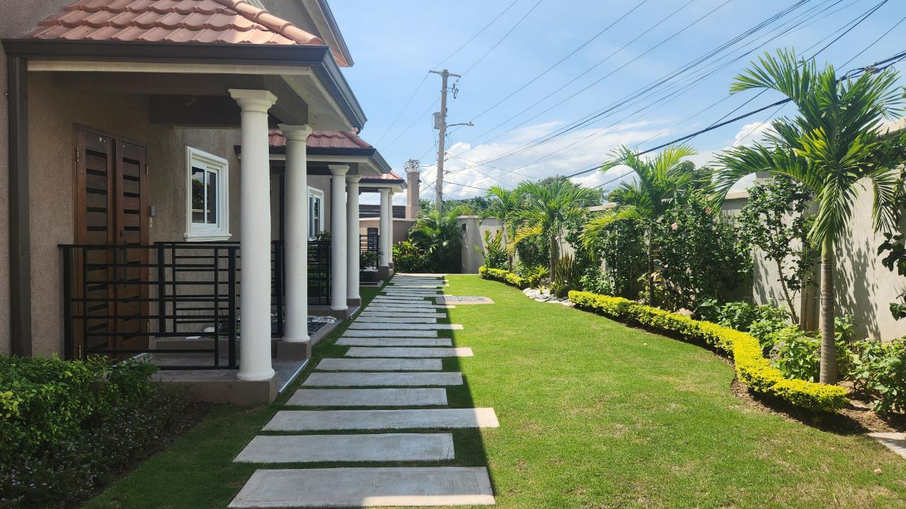 Twenty-Eighth image of 2-2 Merrivale Close, Kingston in Kingston 8, St. Andrew, Jamaica - property is For Rent