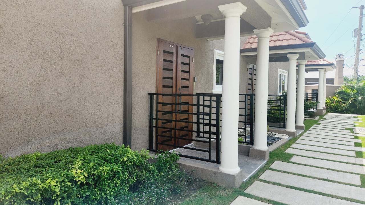 Twenty-Ninth image of 2-2 Merrivale Close, Kingston in Kingston 8, St. Andrew, Jamaica - property is For Rent