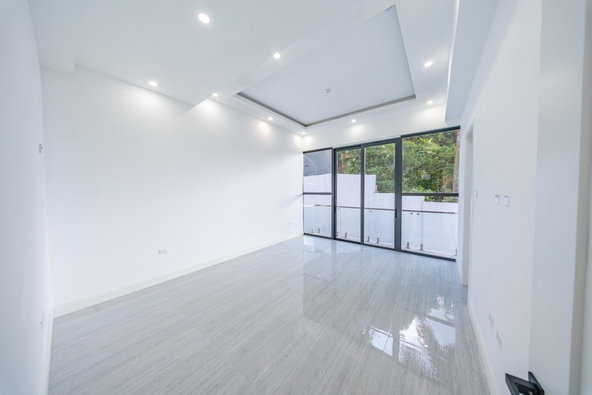 Twenty-Fourth image of Th-a2-2 Lipscombe Ave in Kingston 9, St. Andrew, Jamaica - property is For Sale
