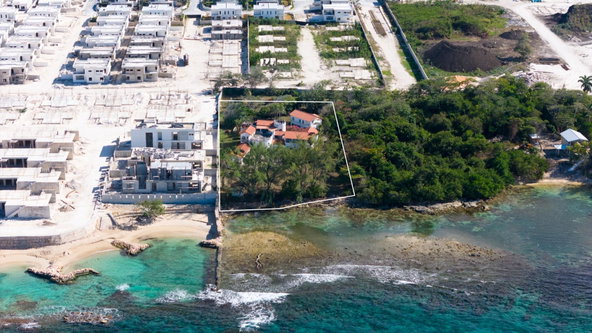 Second image of Blenheim, Richmond, St. a in Richmond, St. Ann, Jamaica - property is For Sale
