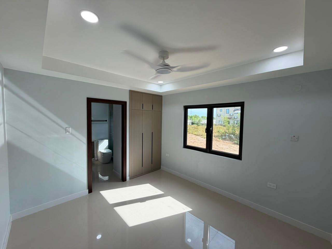 Ninth image of 101 Oak Estates, Portmore in Greater Portmore, St. Catherine, Jamaica - property is For Rent