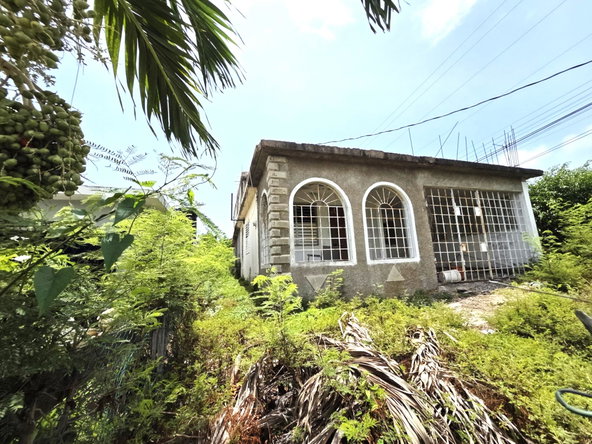 Sixth image of Hibiscus Crescent in Longville Park, Clarendon, Jamaica - property is For Sale