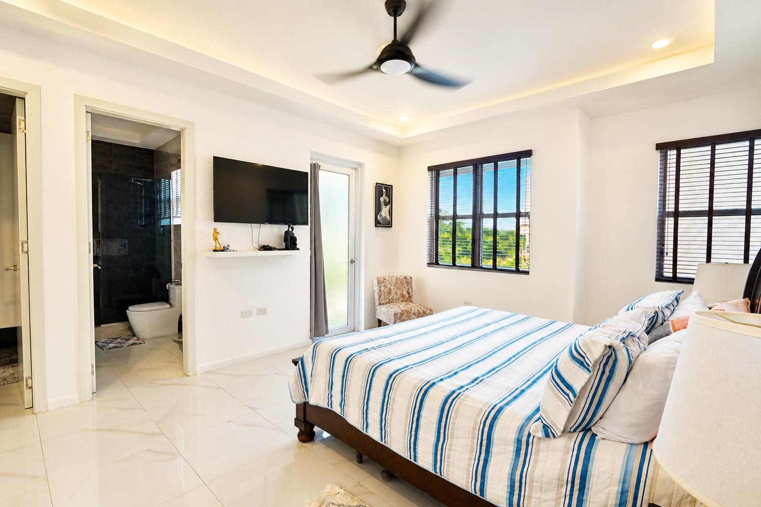 Eleventh image of 6-3a Lakehurst Drive in Kingston 8, St. Andrew, Jamaica - property is For Sale