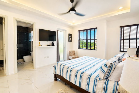 Eleventh image of 6-3a Lakehurst Drive in Kingston 8, St. Andrew, Jamaica - property is For Sale