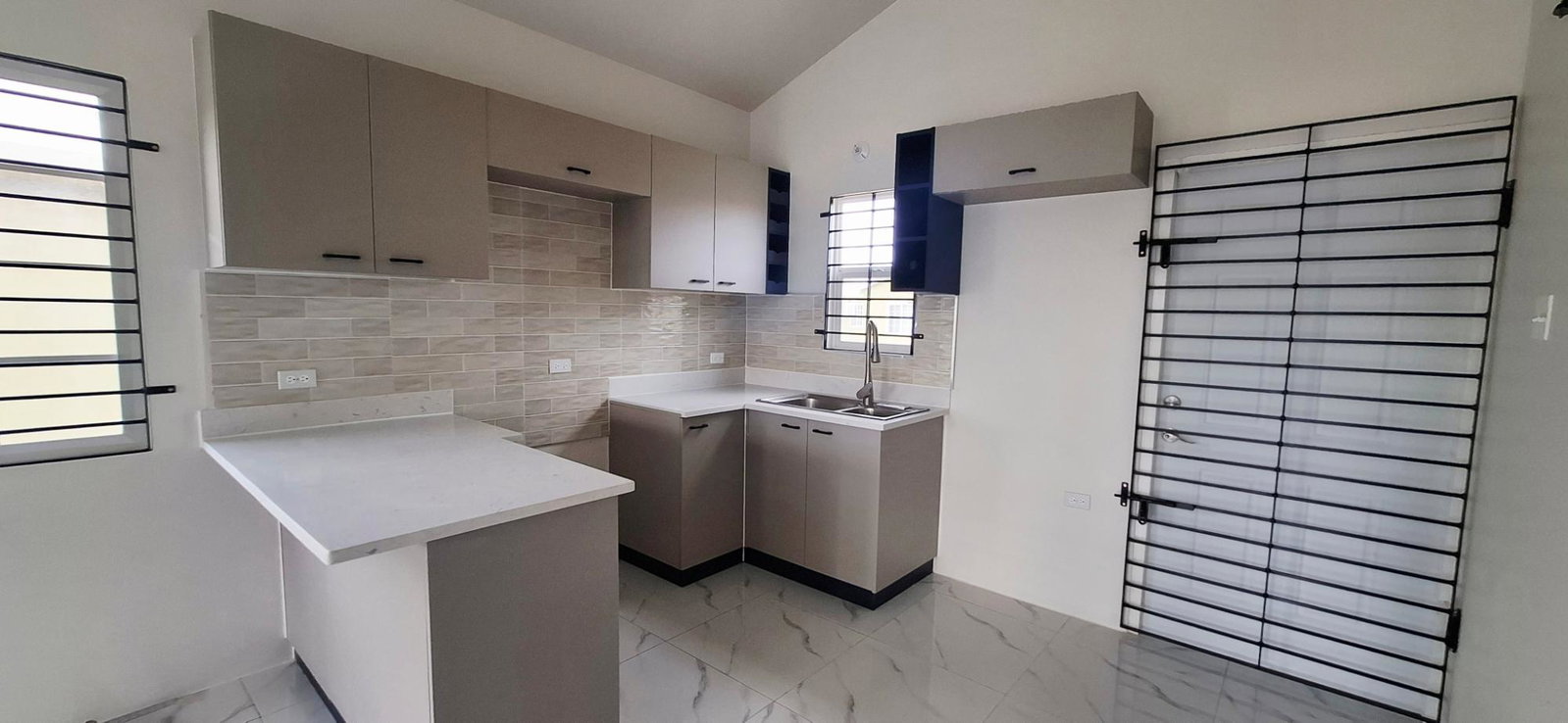 Eighth image of 1271 Phoenix Park Village 2 in Phoenix Park, St. Catherine, Jamaica - property is For Rent