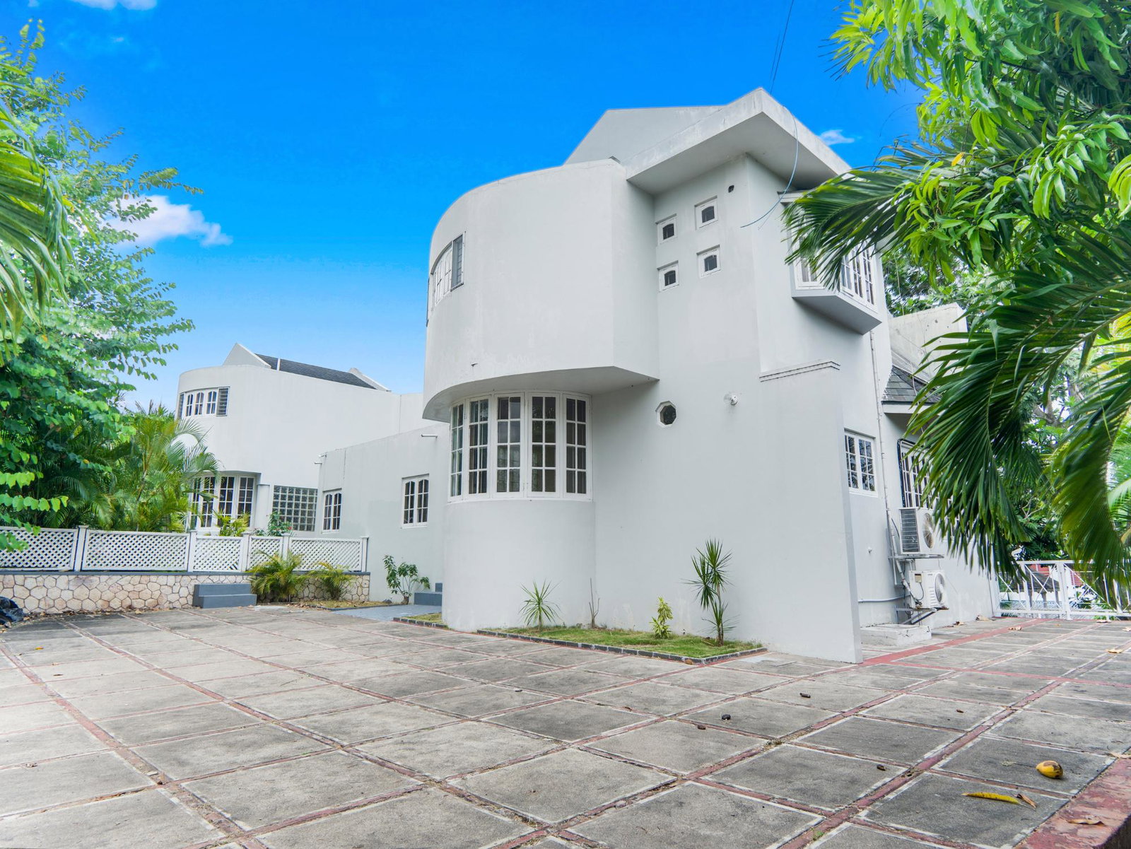 First image of 30b Upper Markway in Kingston 8, St. Andrew, Jamaica - property is For Rent