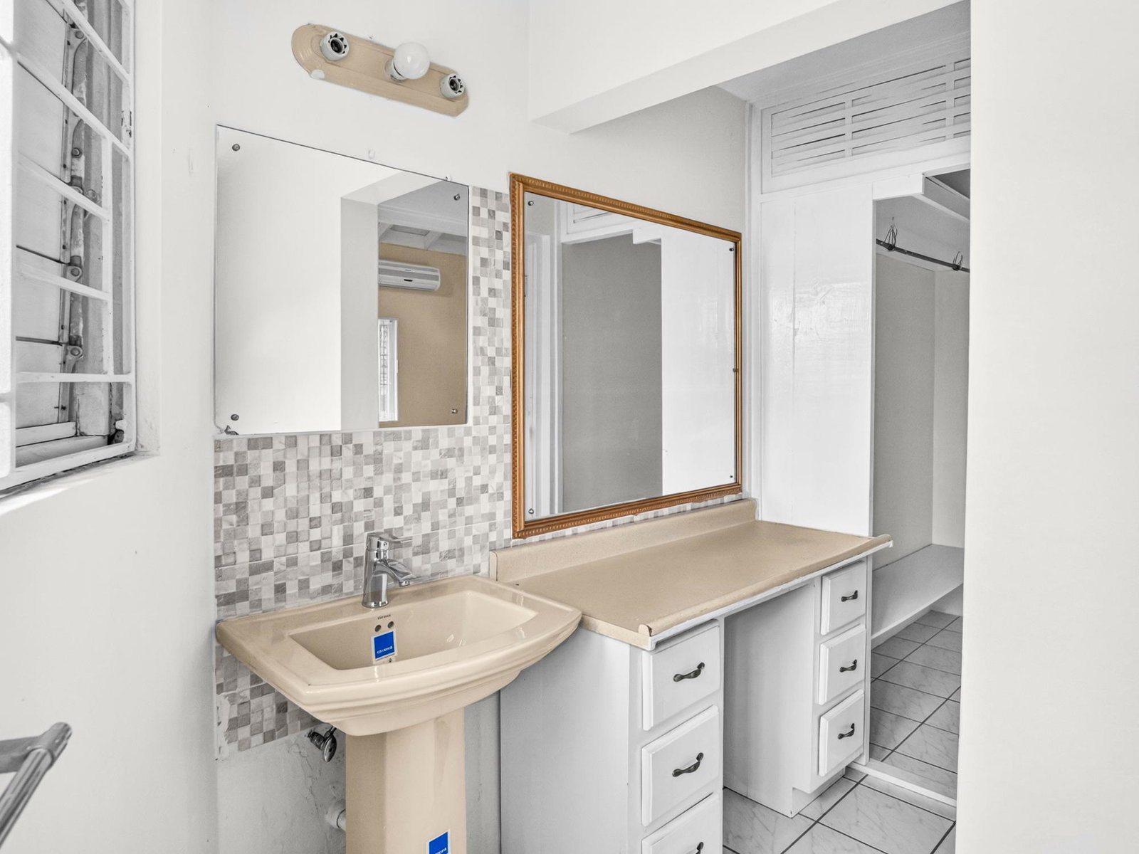 Seventeenth image of 30b Upper Markway in Kingston 8, St. Andrew, Jamaica - property is For Rent