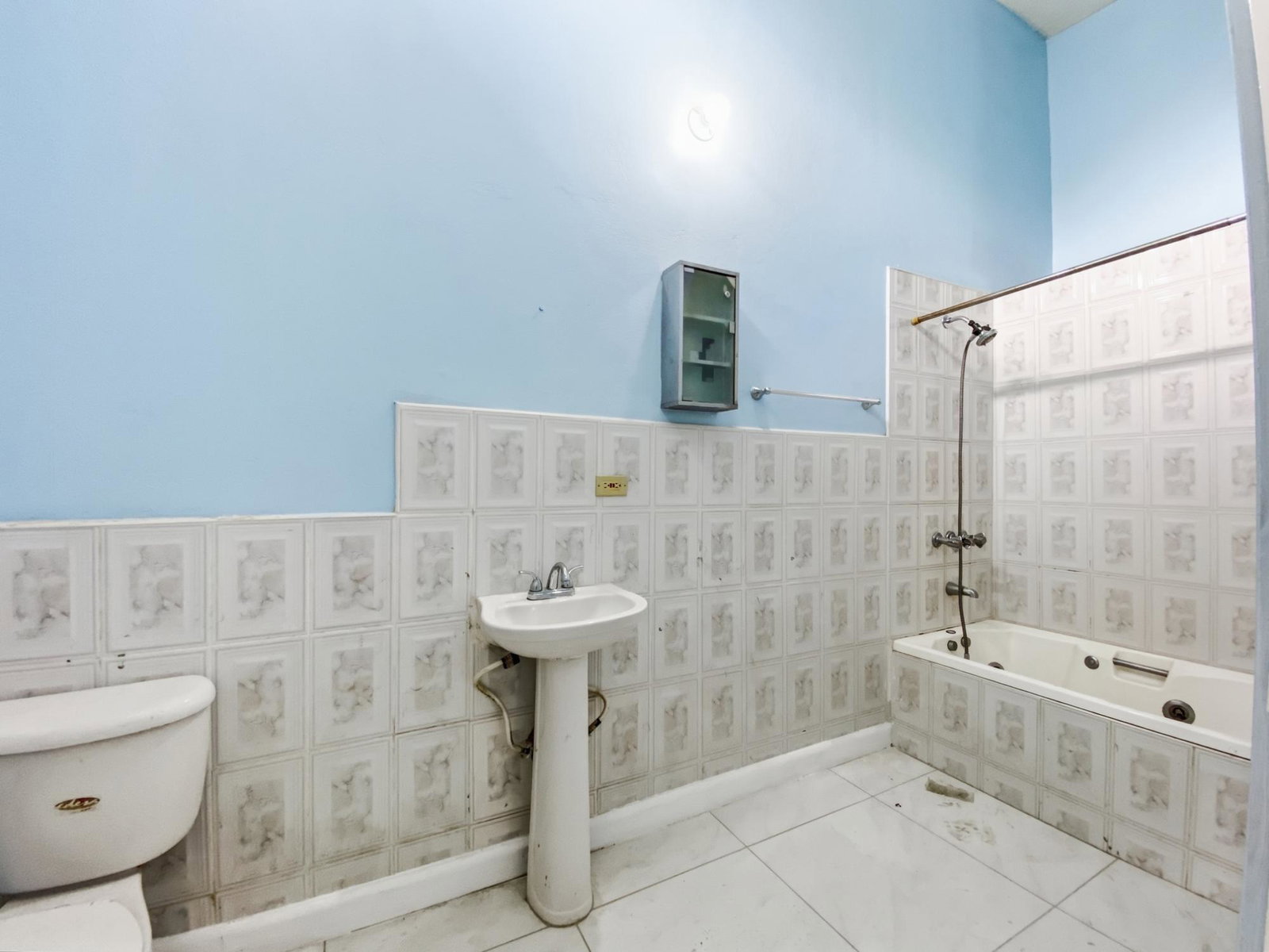 Fourteenth image of 94-willow Way Pines of Karachi in Kingston 7, St. Andrew, Jamaica - property is For Rent