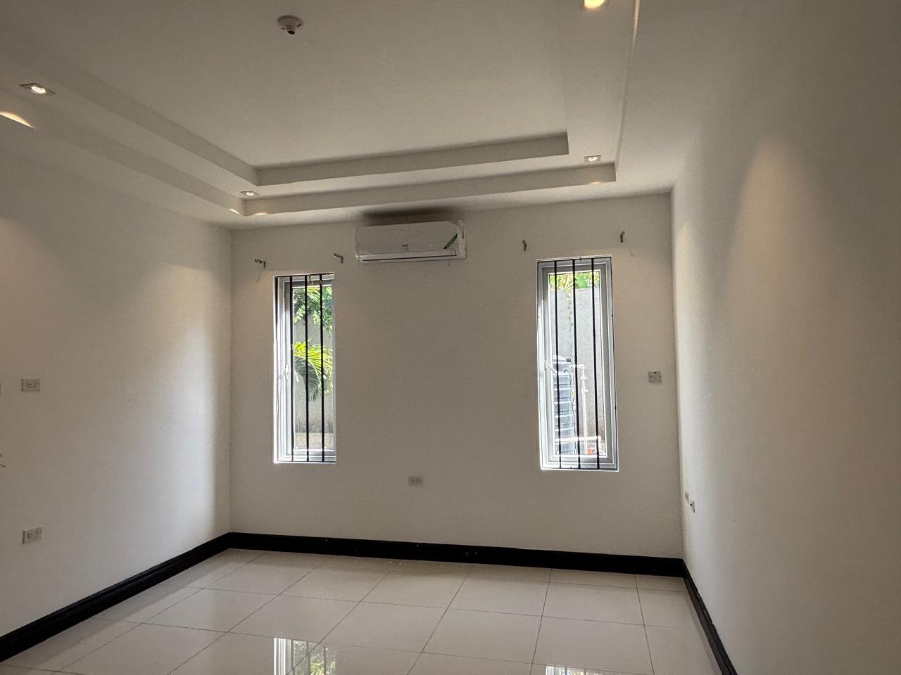 Seventeenth image of 1-1 Hopeville Road in Kingston 8, St. Andrew, Jamaica - property is For Rent