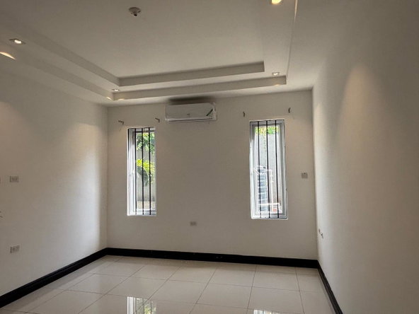 Seventeenth image of 1-1 Hopeville Road in Kingston 8, St. Andrew, Jamaica - property is For Rent