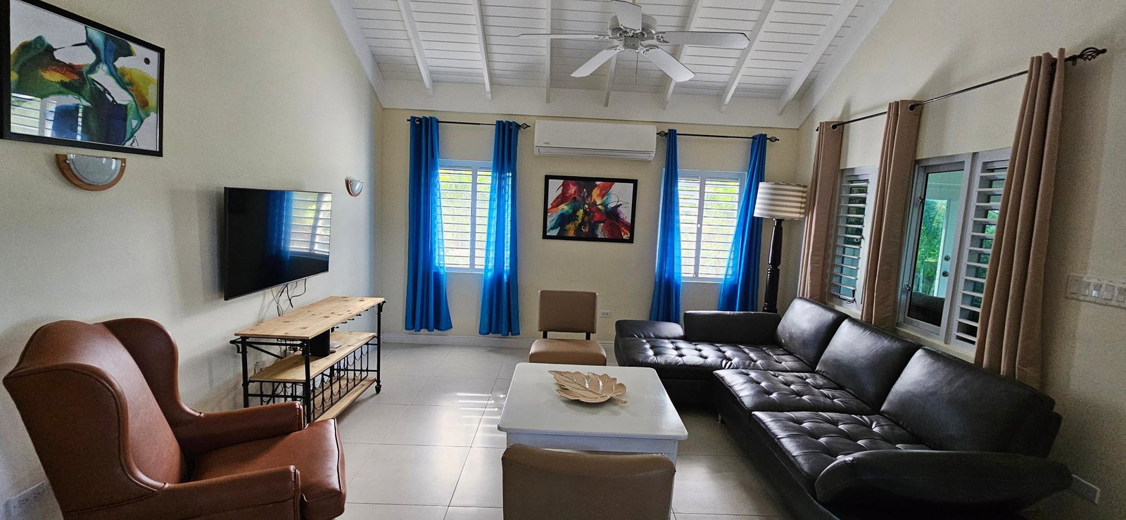 Tenth image of 901 The Crest, Richmond, st a in Laughlands, St. Ann, Jamaica - property is For Rent