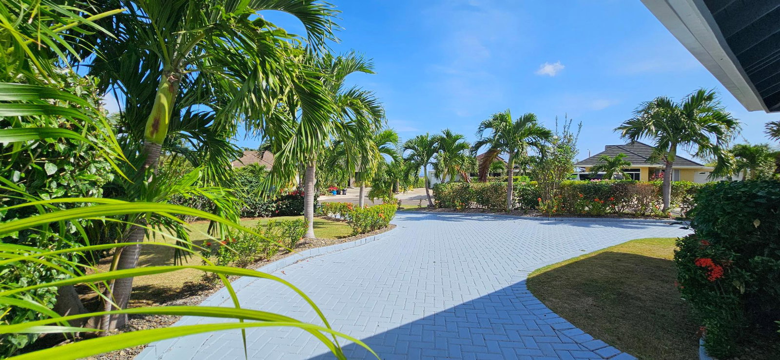 Fourth image of 901 The Crest, Richmond, st a in Laughlands, St. Ann, Jamaica - property is For Rent
