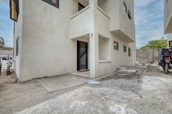 Twenty-Ninth image of 2- 6 Donhead Avenue in Kingston 6, St. Andrew, Jamaica - property is For Sale