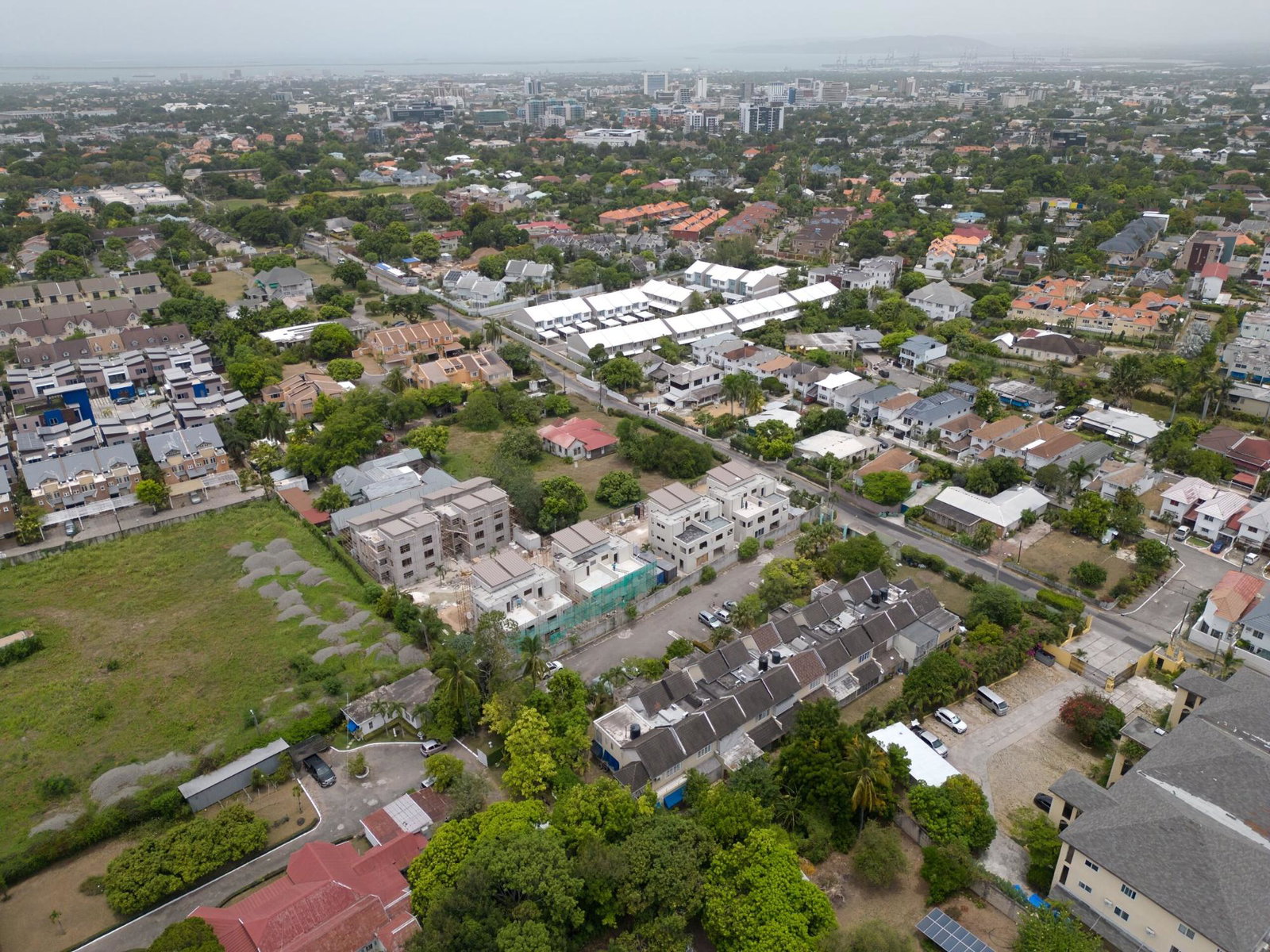 Ninth image of 4- 6 Donhead Avenue in Kingston 6, St. Andrew, Jamaica - property is For Sale