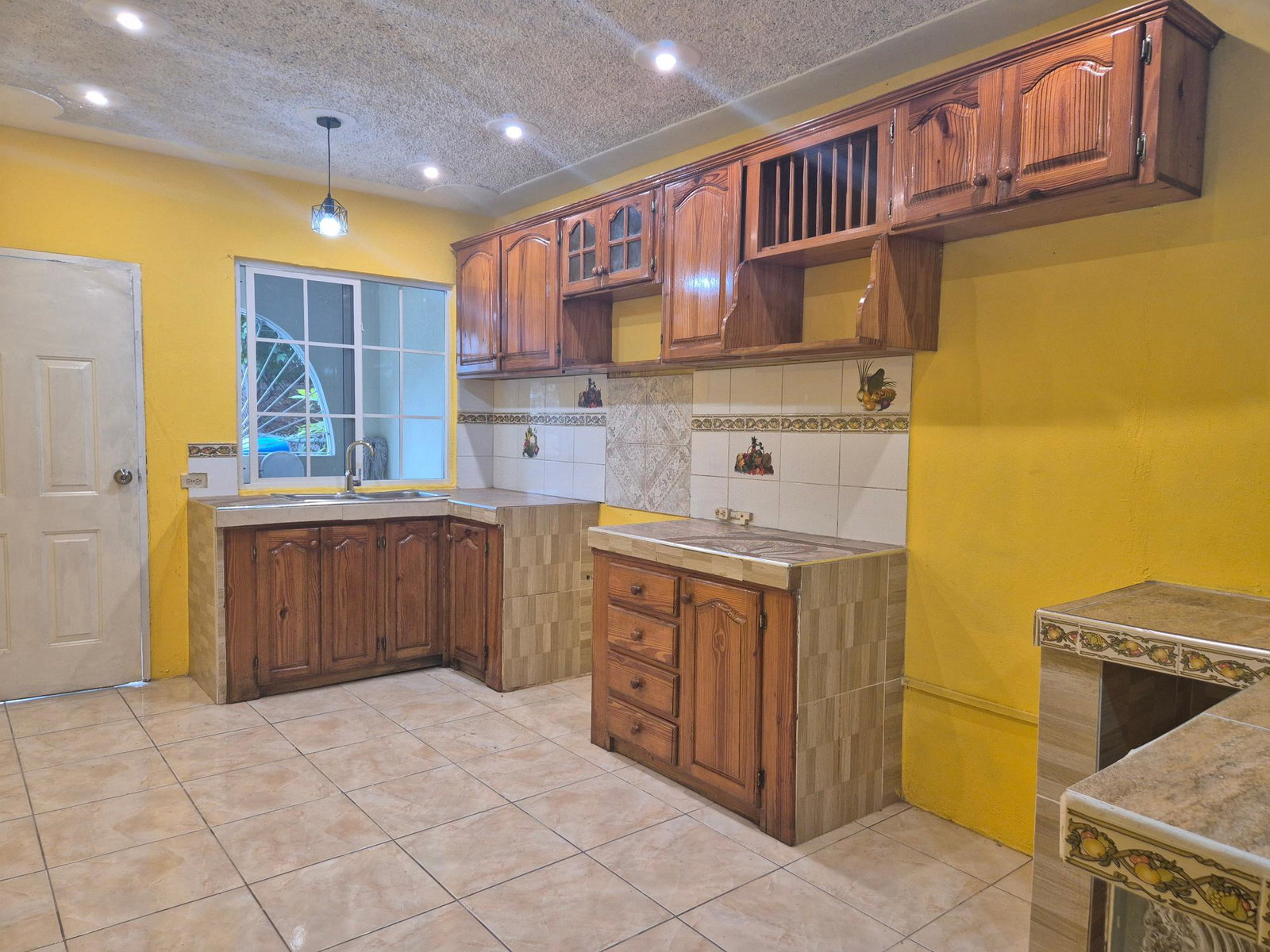 Ninth image of 88 Bellissimo Drive, Angels in Spanish Town, St. Catherine, Jamaica - property is For Rent