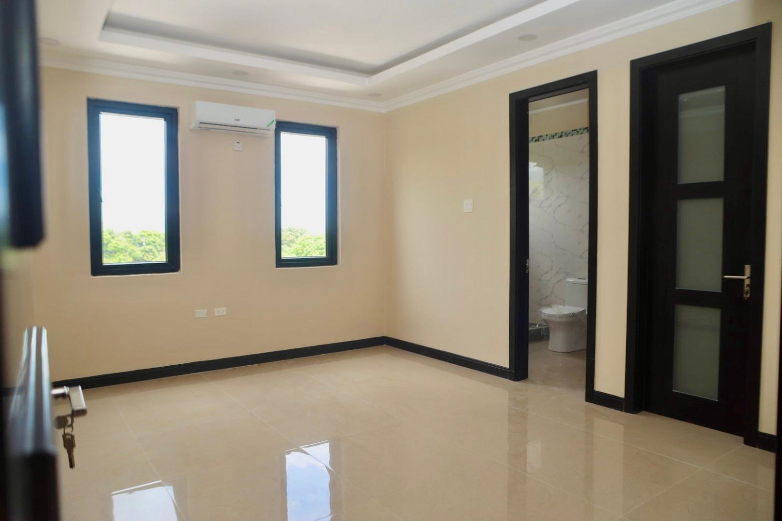 Sixth image of 14-22 Darlington Avenue in Kingston 8, St. Andrew, Jamaica - property is For Rent