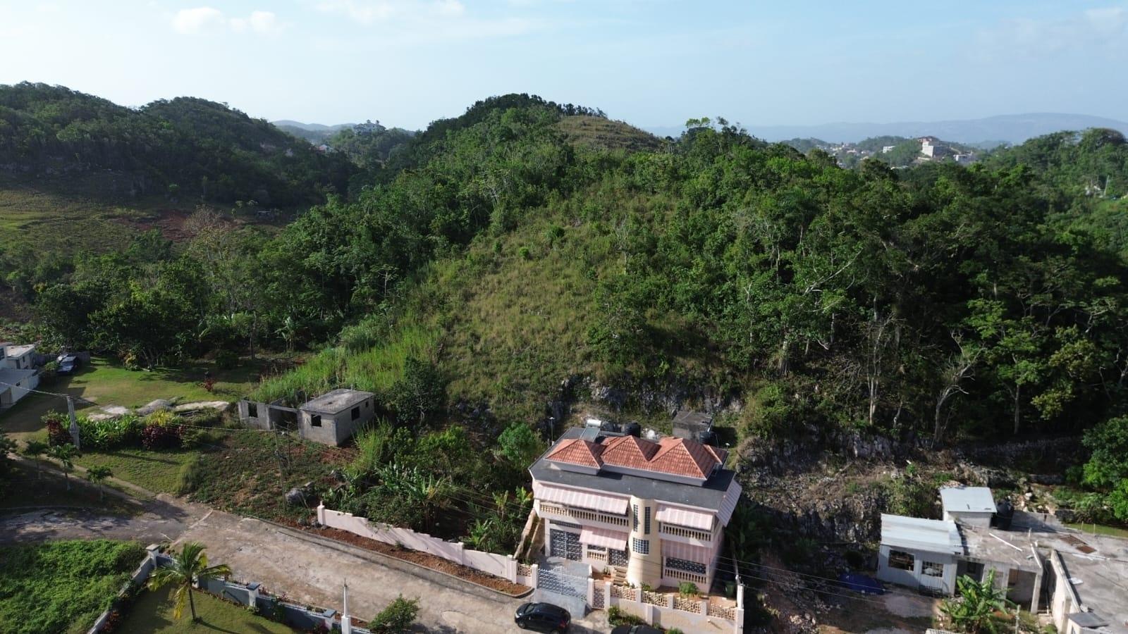 Fourth image of Retreat,kingsland,mandevi in Mandeville, Manchester, Jamaica - property is For Sale