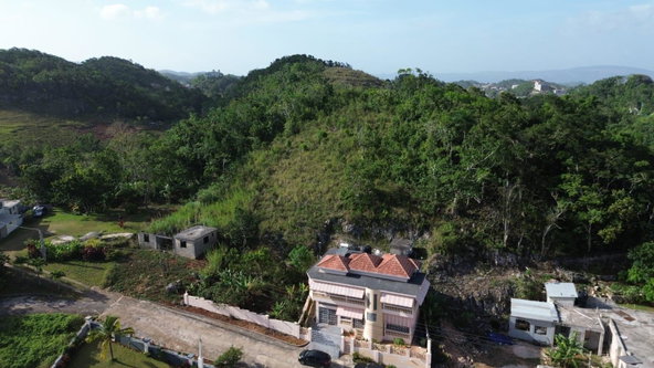 Fourth image of Retreat,kingsland,mandevi in Mandeville, Manchester, Jamaica - property is For Sale
