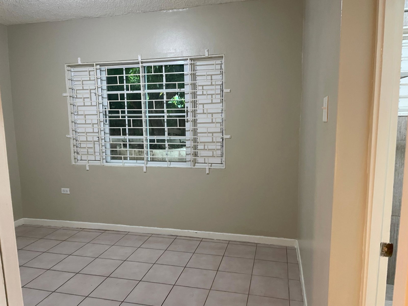 Eighth image of 4-14 Ravinia Road in Kingston 6, St. Andrew, Jamaica - property is For Rent