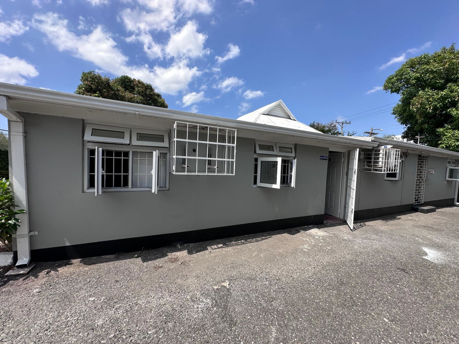 First image of 3 South Ave Swallowfield in Kingston 5, St. Andrew, Jamaica - property is For Rent