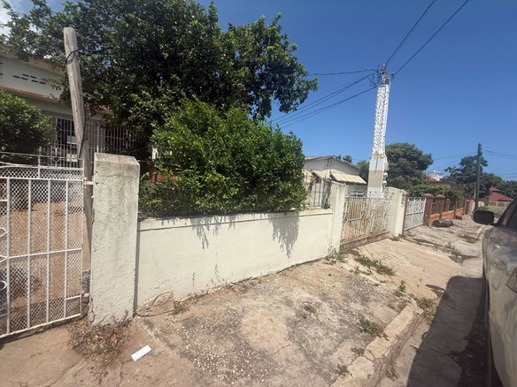 First image of 6 Milford Road in Kingston 2, Kingston, Jamaica - property is For Sale