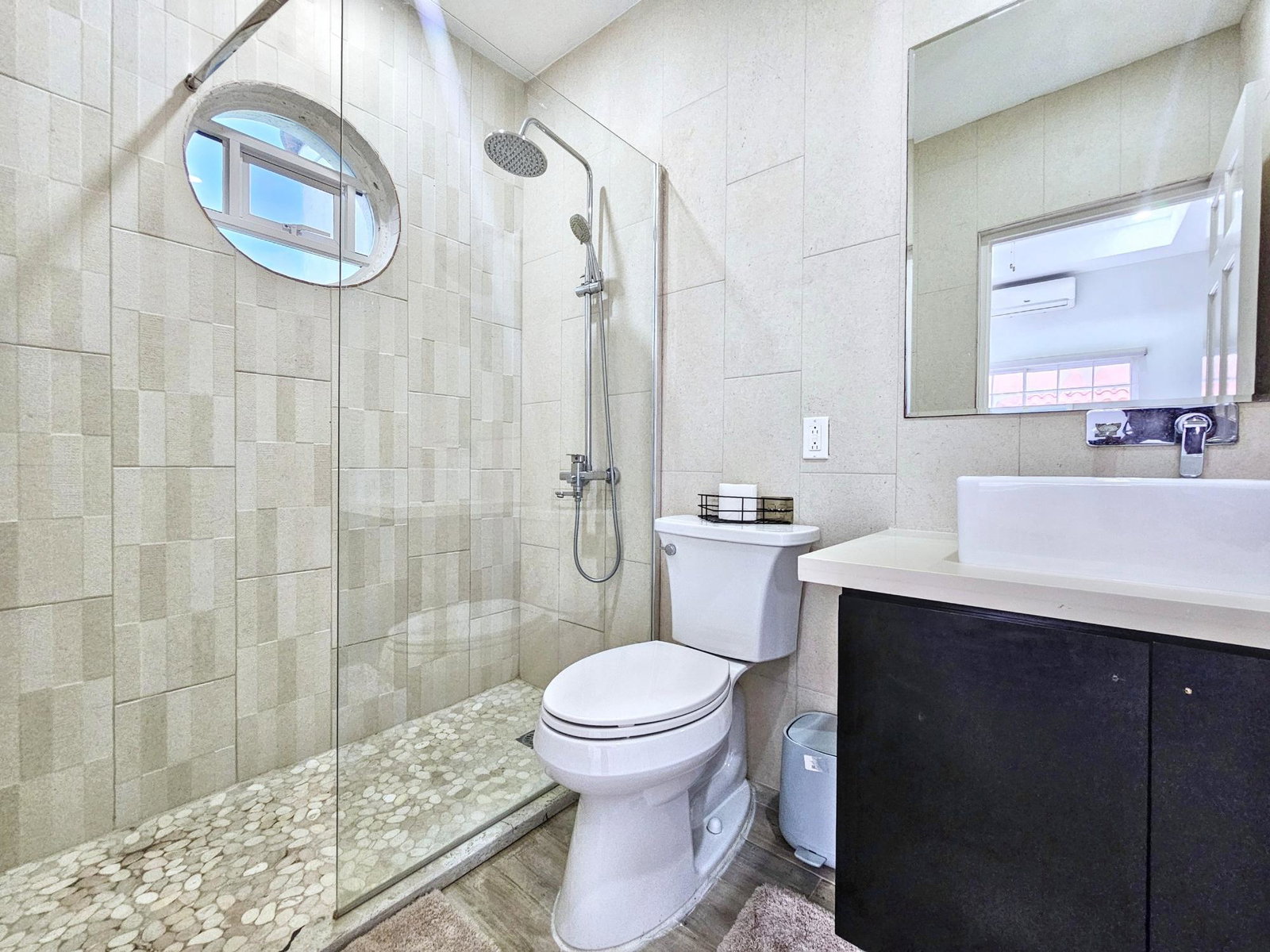 Ninth image of 7-2 Tyndhurst Avenue in Kingston 6, St. Andrew, Jamaica - property is For Rent