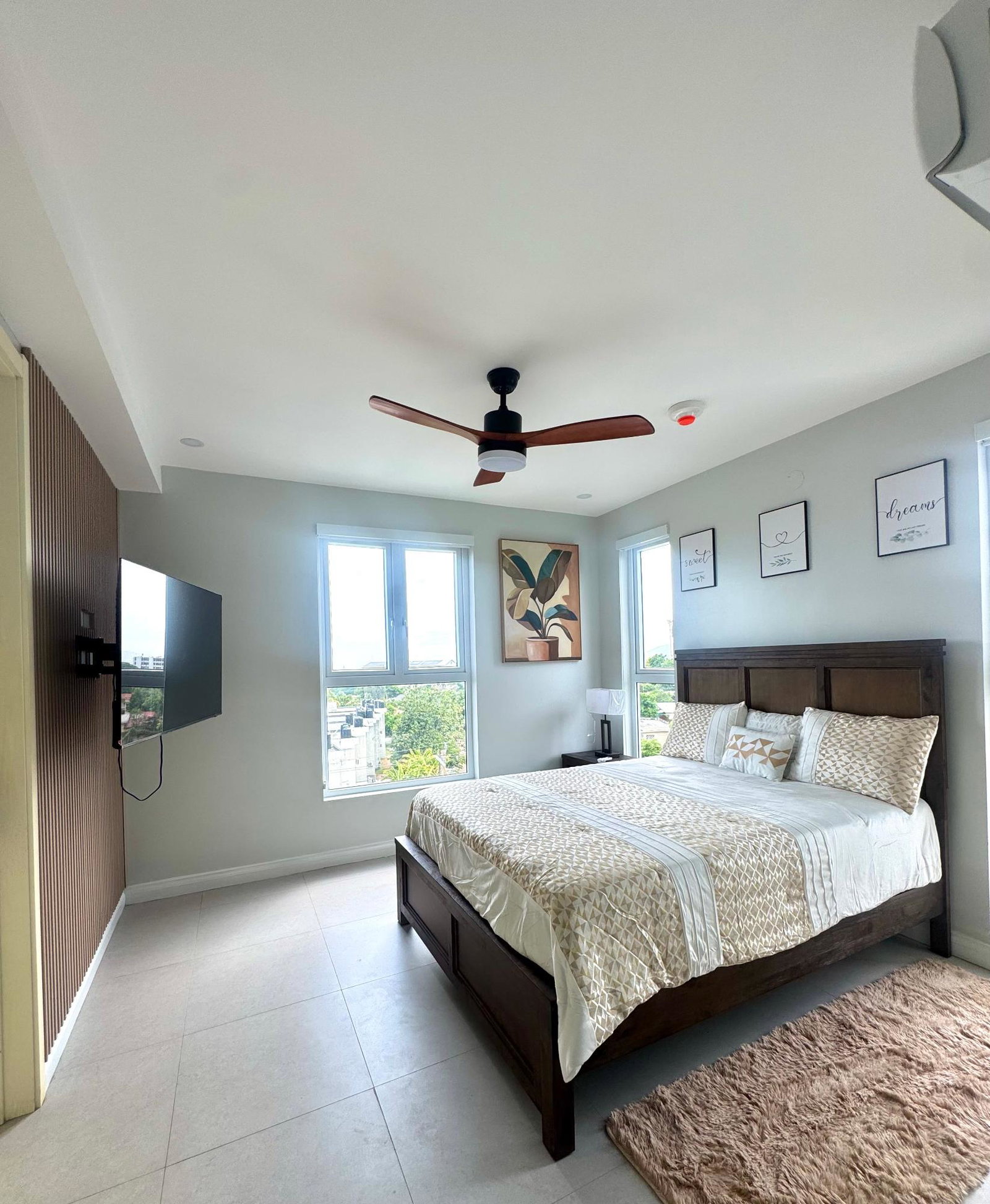 Tenth image of 508-44 Upper Waterloo Road in KINGSTON, Kingston, Jamaica - property is For Rent