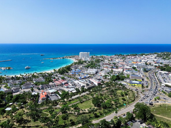 Ninth image of Shaw Park in Shaw Park, St. Ann, Jamaica - property is For Sale