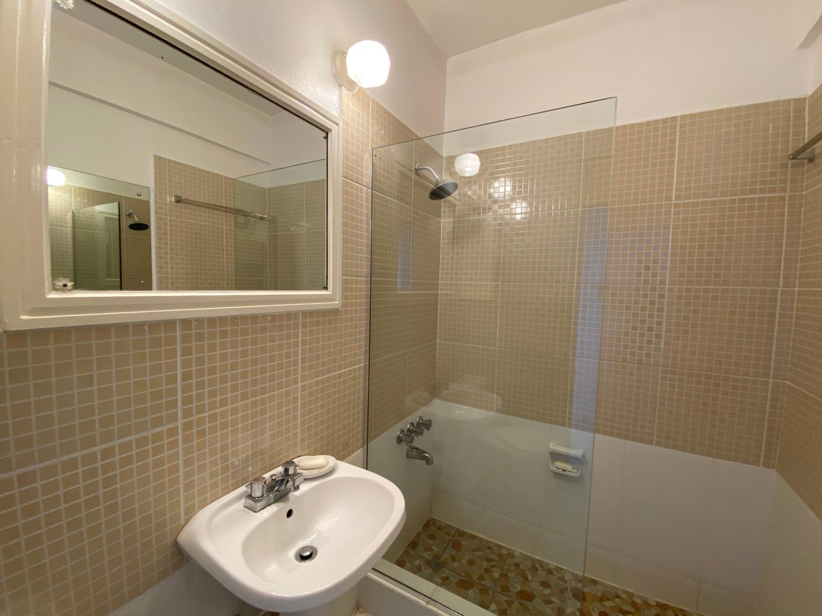 Tenth image of 105- Carib,main St. Ocho Rios in Ocho Rios, St. Ann, Jamaica - property is For Sale