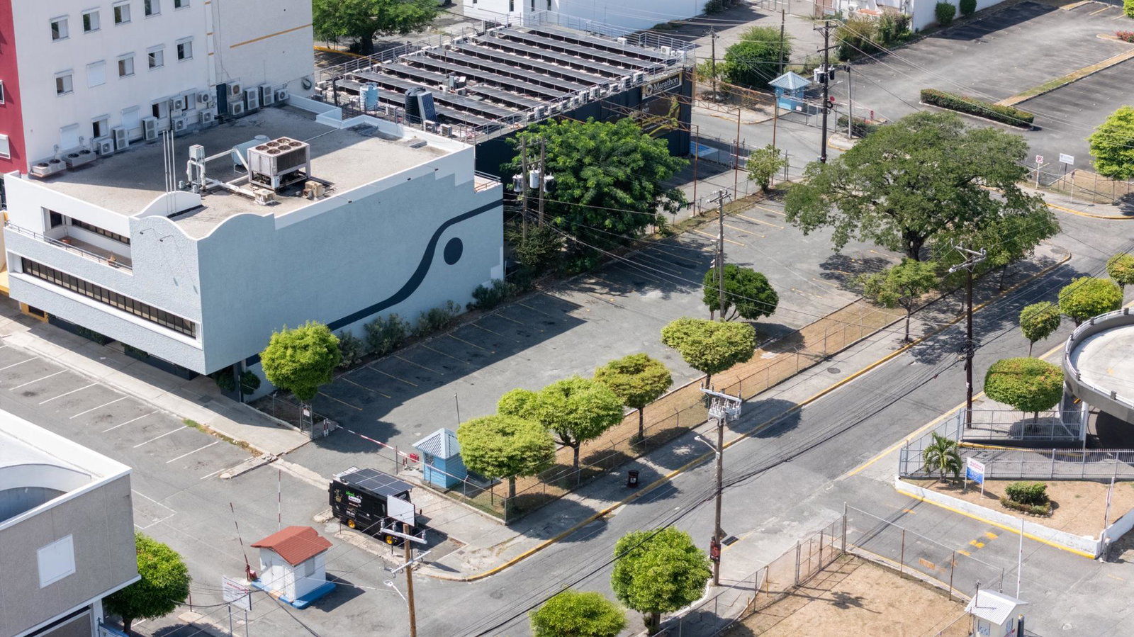 Fourth image of 52 Knutsford Blvd, New Kings in Kingston 5, St. Andrew, Jamaica - property is For Rent