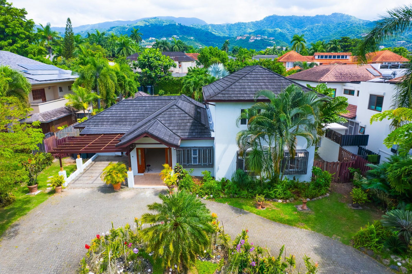 First image of 9-1c Norbrook Road in Kingston 8, St. Andrew, Jamaica - property is For Rent