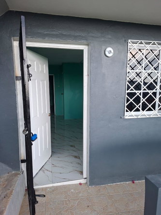 Fifth image of 1- Struan Castle Christiana in Straun Meadows, Manchester, Jamaica - property is For Rent