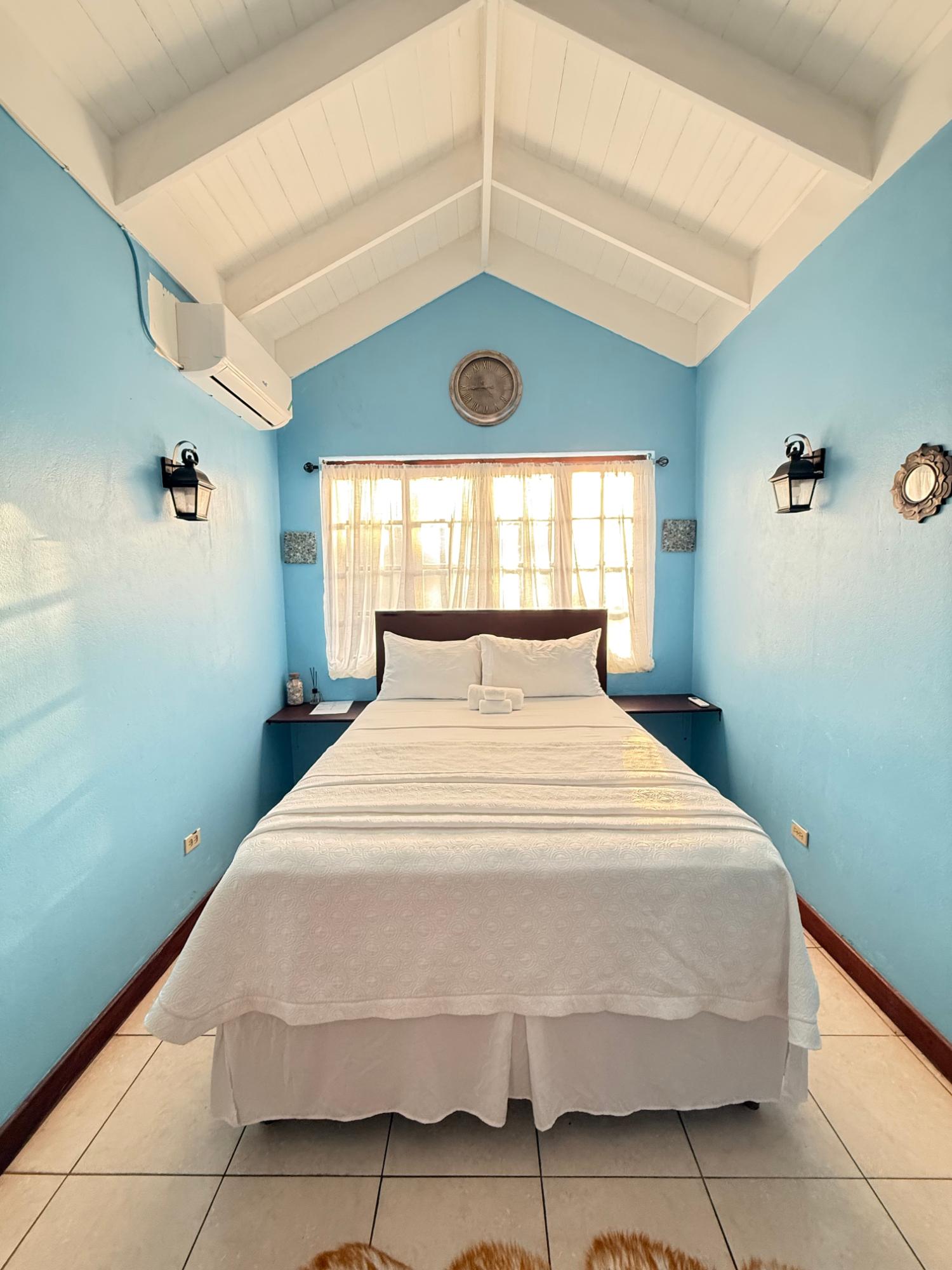 Twelfth image of 4 Skyline Drive. Jacks Hill in Kingston 6, St. Andrew, Jamaica - property is For Rent