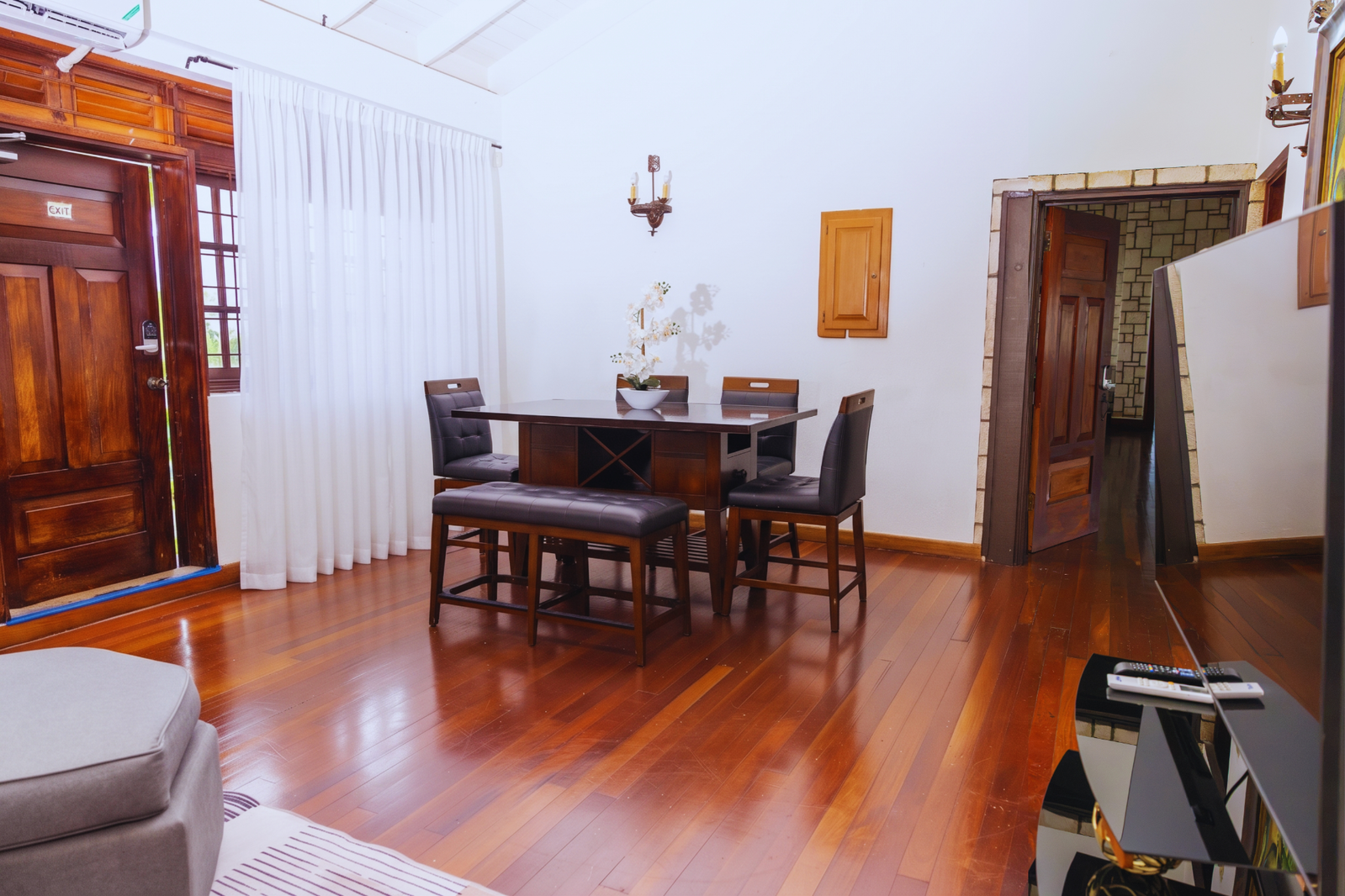 Third image of 4 Skyline Drive. Jacks Hill in Kingston 6, St. Andrew, Jamaica - property is For Rent