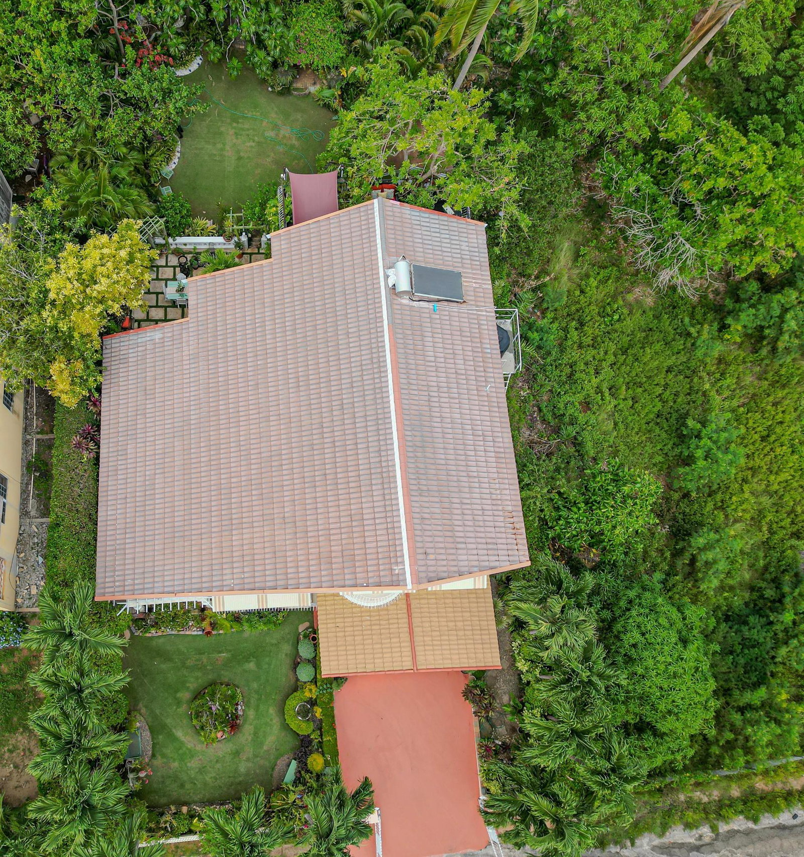 Third image of 886 St. Andrew Road in Green Acres, St. Catherine, Jamaica - property is For Sale