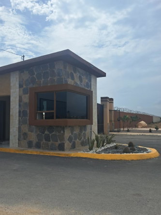 Second image of 1551 Phoenix Park 2, ph 4 in Phoenix Park, St. Catherine, Jamaica - property is For Rent