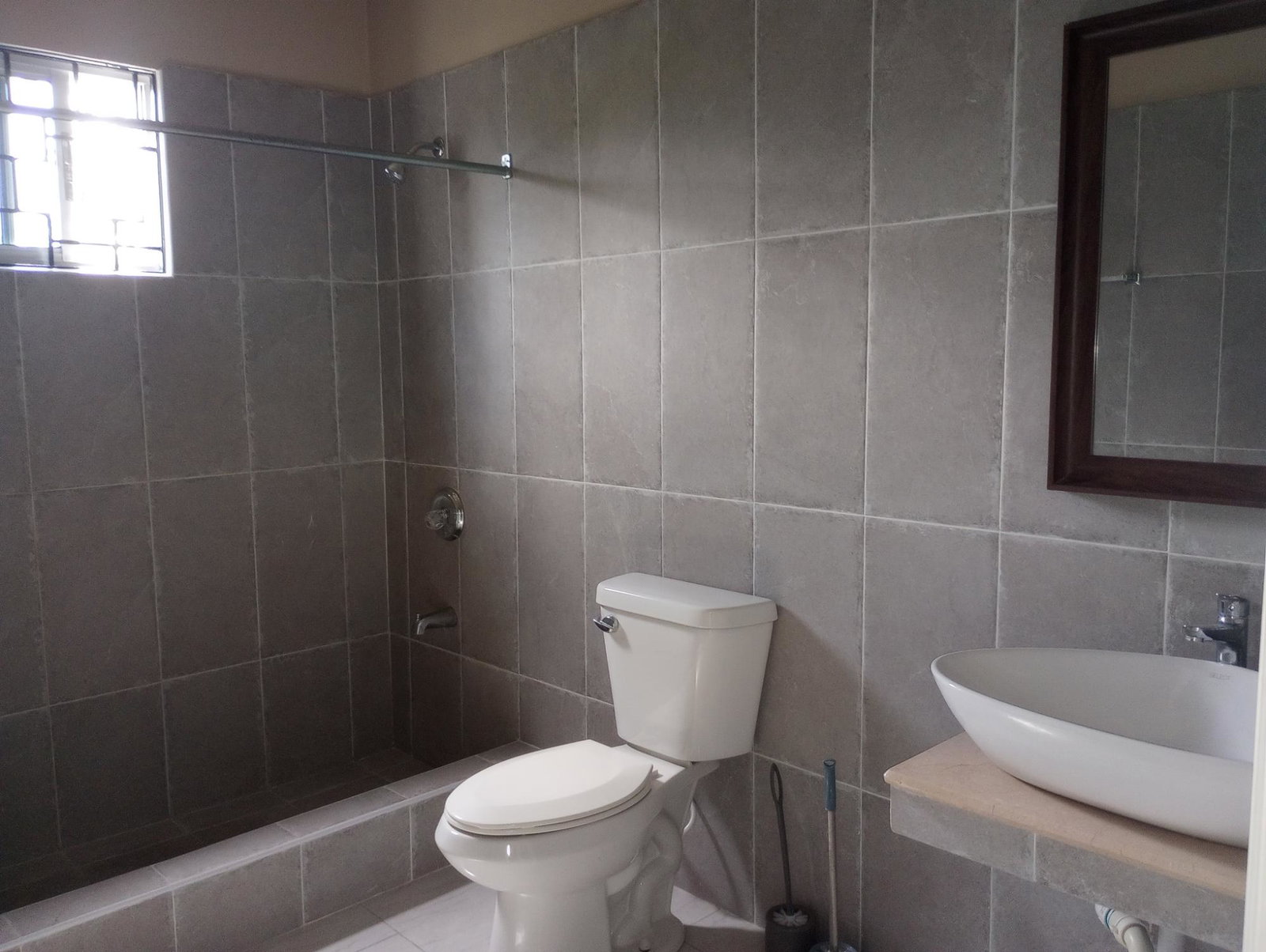 Sixth image of 7 Rosewell Terrace, Kgn in Kingston 8, St. Andrew, Jamaica - property is For Rent